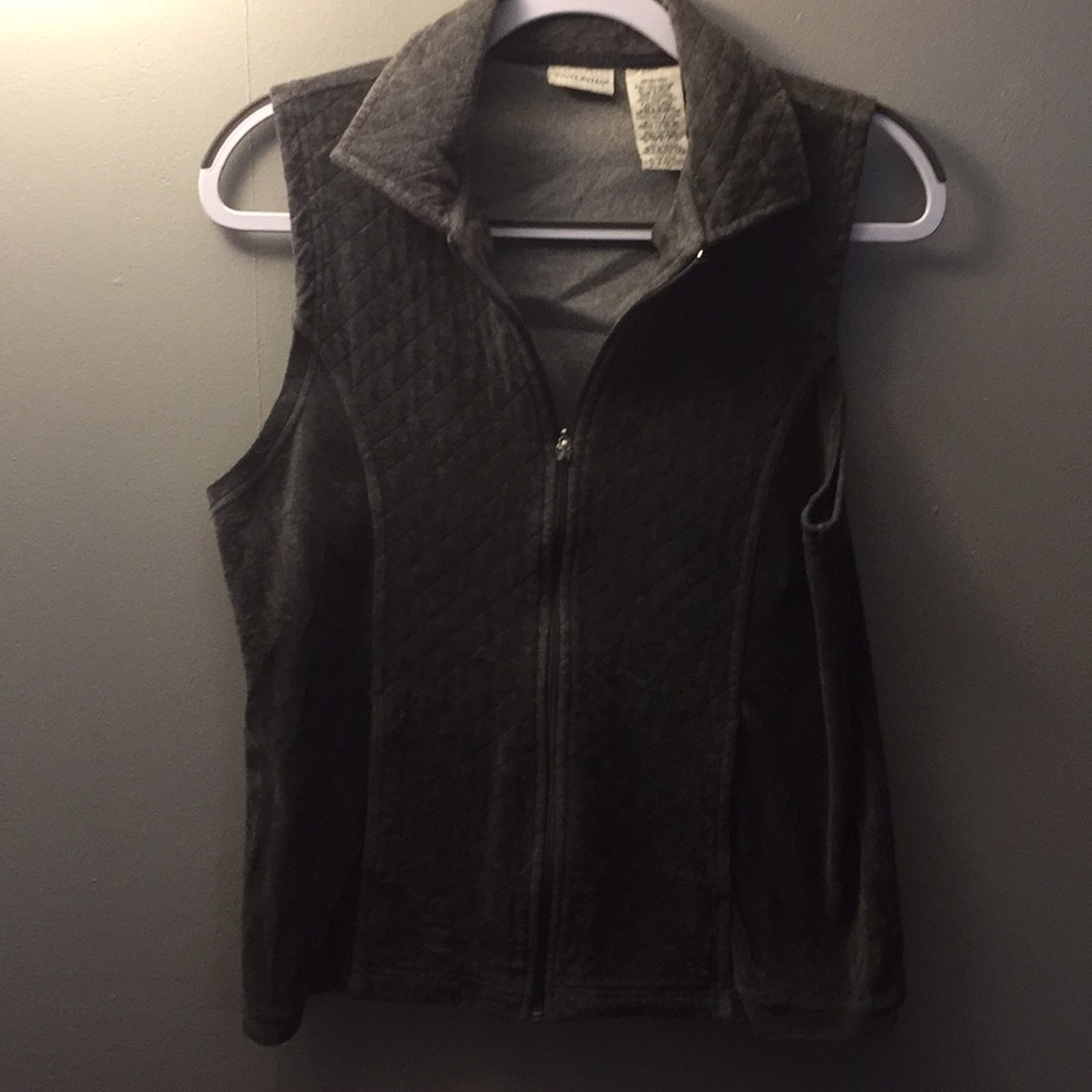 White stag vest size:M